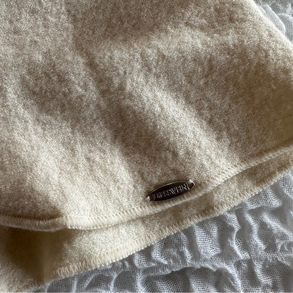 Geisswein Cream Ruffle Wool Blend Sweater Medium - Picture 6 of 12